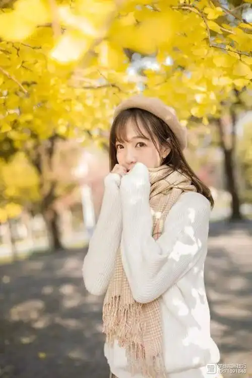 拍照怎么拍才好看10个拍照姿势教你拍好看的照片