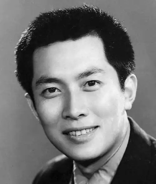 善恶到头终有报,如今71岁的唐国强,已经走上了演员的另一条道路