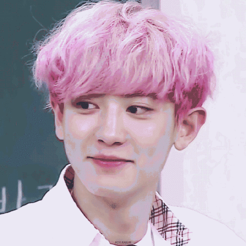 朴灿烈粉色头发