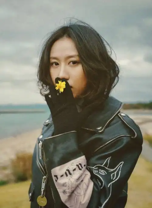 p>陈粒,1990年7月26日出生于贵州省 a target="_blank" href="/item