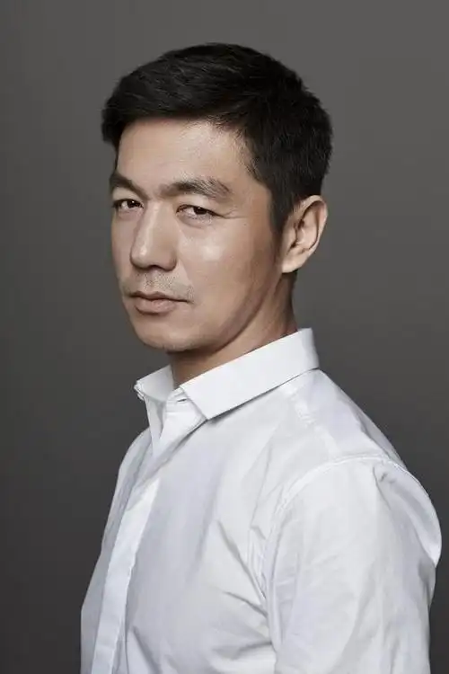 摘要:  邢佳栋主演的中国版《孝是一句话》公益广告,片中情节真情实意