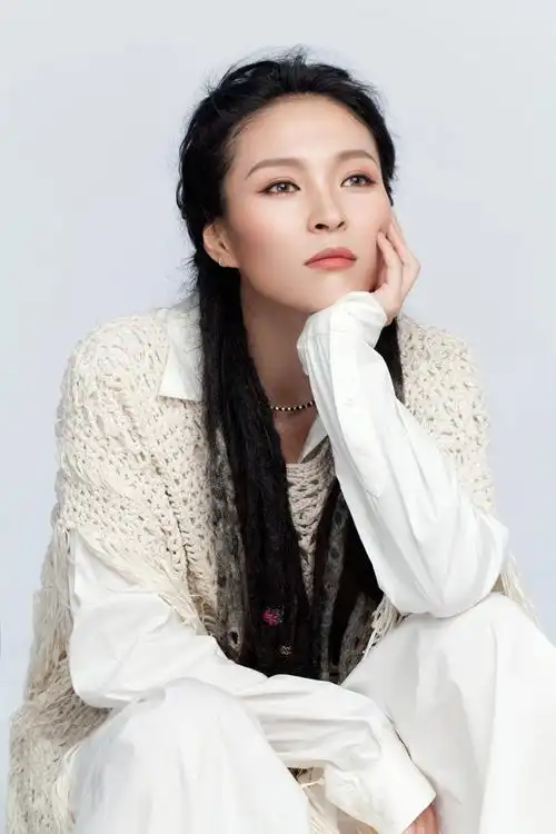 "摇滚女王"毕夏做客《超级音乐速递》 直播观看人数创新高