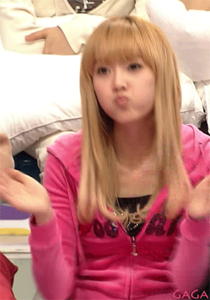 郑秀妍拍掌嘟嘴可爱卖萌女神gif动图_动态图_表情包下载_soogif