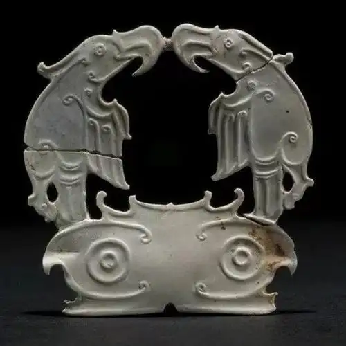 晋国古玉大展上的头牌明星 ,却是一件地道的石家河玉器 !