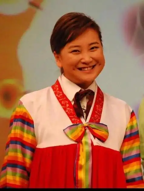 贾玲能瘦到100斤吗?从相声到小品,再到导演,贾玲可是很敬业!