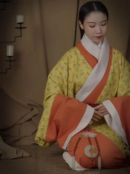 西汉复原曲裾袍楚玉姬