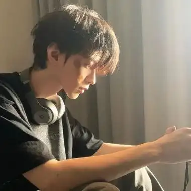 男生真人头像帅气图片同一个人