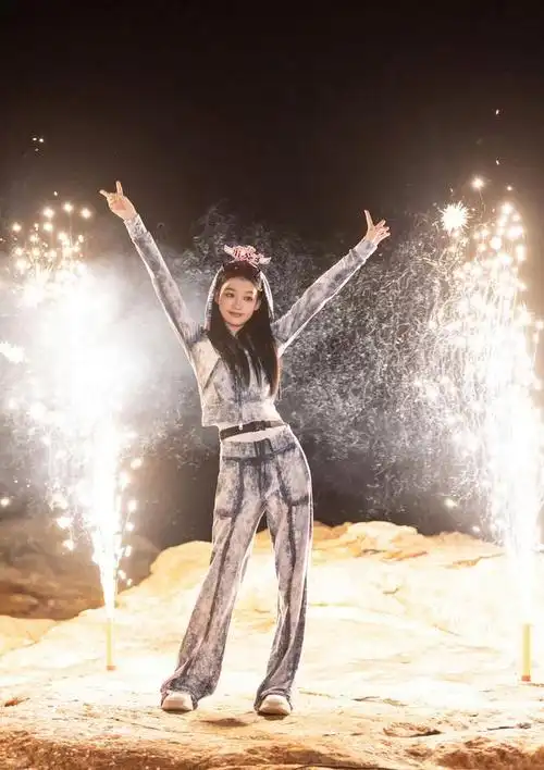 原本,孙怡以为生日要自己过了,没想到大家是在瞒着她给她准备生日惊喜