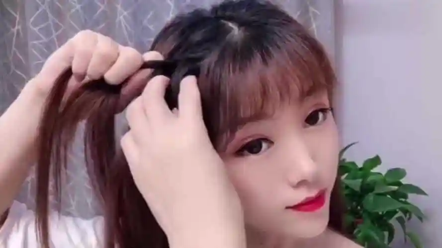 编发教程亲爱的热爱的里佟年发型非常好看慢动作必看