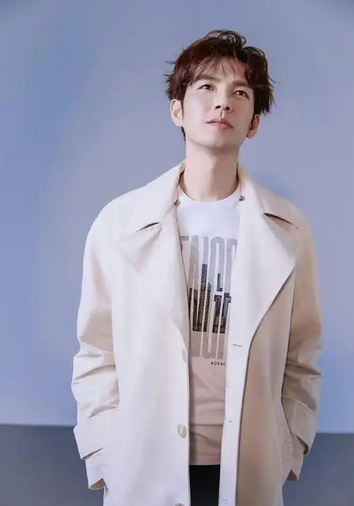 您可千万别忘了我. cr微博 钟汉良