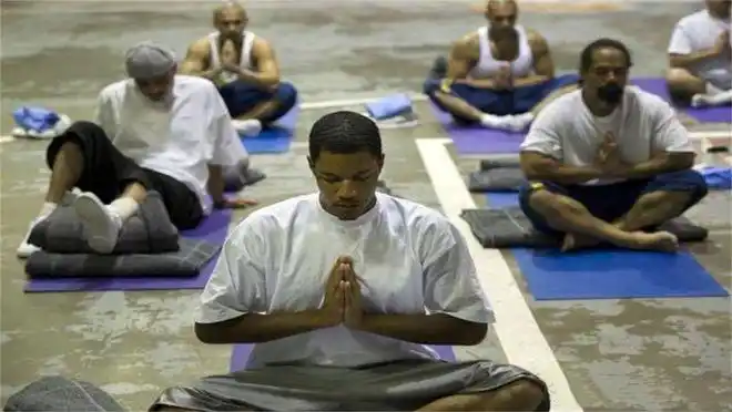 在监狱里为何囚犯都会被剃光头揭开多年疑惑