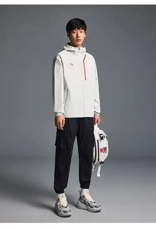 安踏(anta) 运动外套男秋冬季新款梭织外套防风防泼水全天候外衣官方