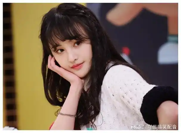 更有曝出的胶带纸尿布等等,似乎都在向外界传递着"郑爽没钱了"的消息.