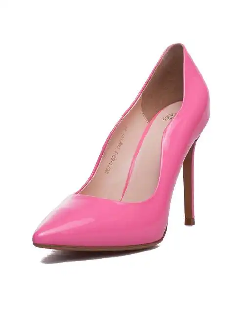 (偏大一码)粉红色牛漆皮高跟单鞋