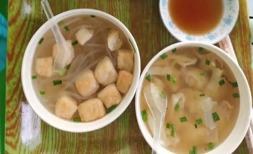 油豆腐粉丝汤图片