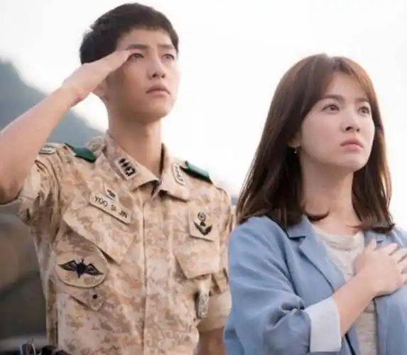 宋慧乔疑似与玄彬旧情复燃,网友纷纷大喊:在一起!_宋仲基_感情_被称为