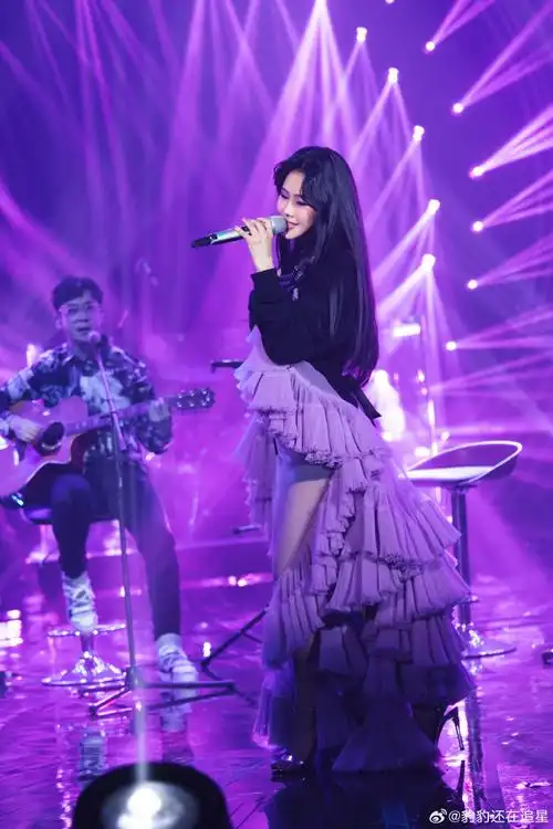 网友让袁娅维改名袁娟再战歌手##歌手补位