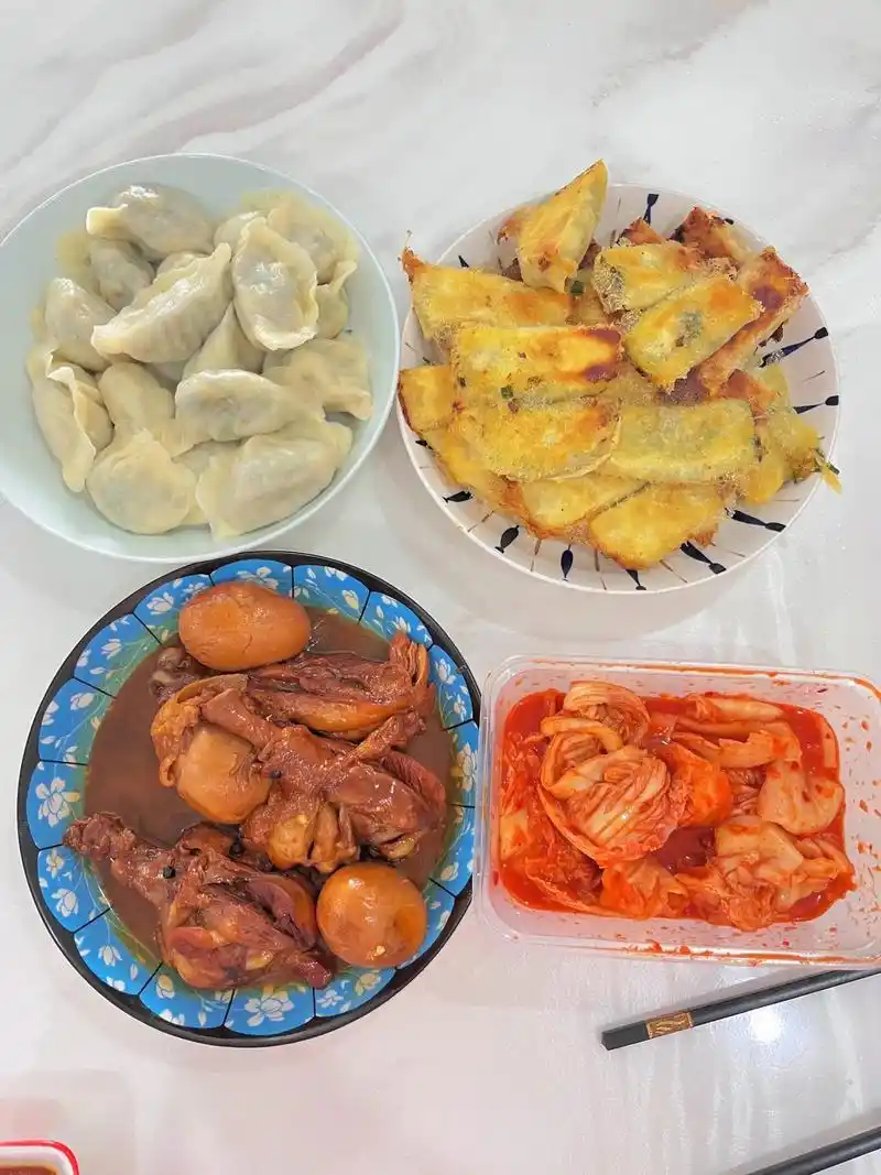 今日份午餐.#一日三餐人间烟火简单而美味 今天又吃的面食,北 - 抖音