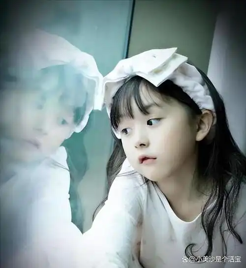 刘楚恬2岁出道年入百万因长相甜美被禁止整容如今长成啥样
