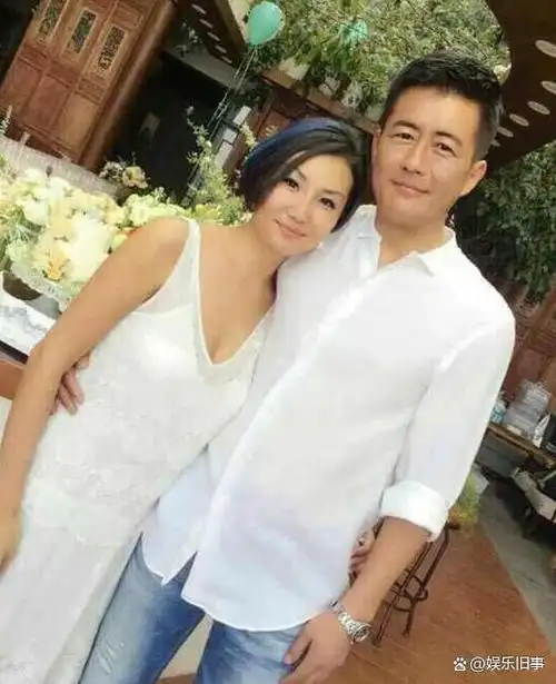 演员高曙光:和江珊遗憾离婚,51岁二婚娶圈外人,比儿子大了52岁