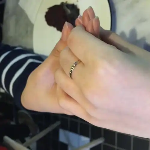 【结果公布】情人节秀恩爱,晒出你们的牵手照