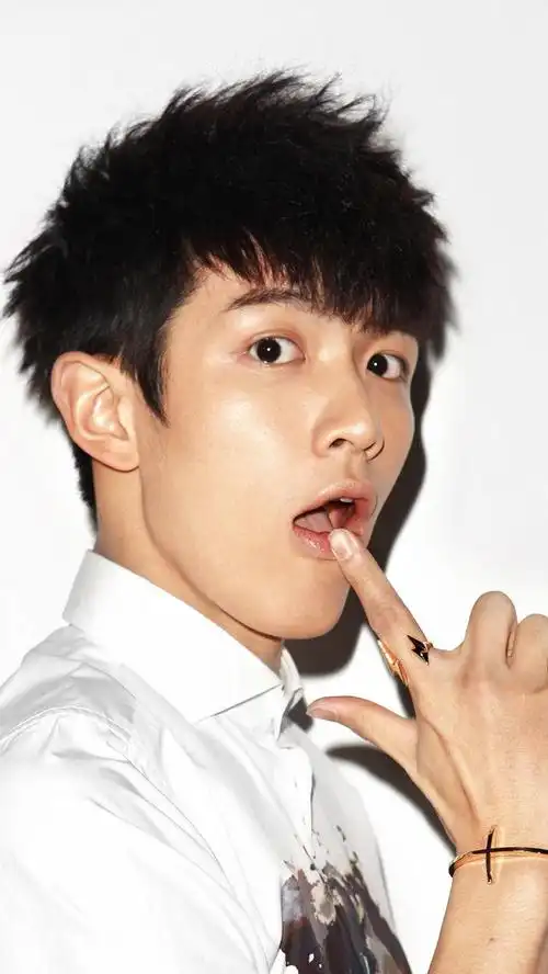 搞怪型男柯震东