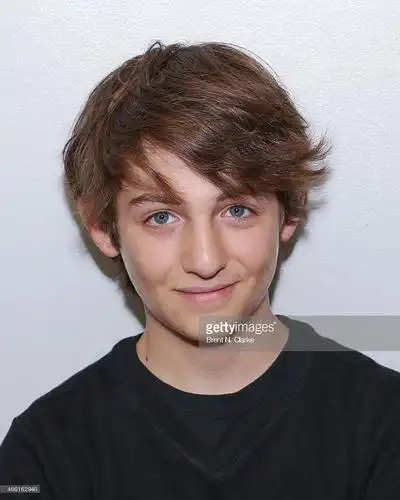 朱利安·夏特金 julian shatkin的图片