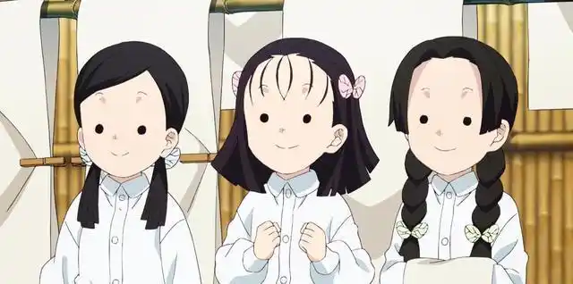 蝶屋三小只指的是寺内清,中原澄,高田菜穗,她们蝶屋的护理人员,在动画