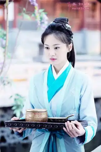 郑爽新古装美出天际 回顾所有古装造型_美妇网