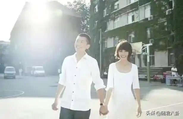 袁泉夏雨夫妇结婚14年罕见同框宛若一股真爱清流