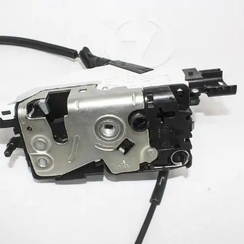 适配雪铁龙世嘉凯旋汽车车门门锁总成锁块机构中控锁