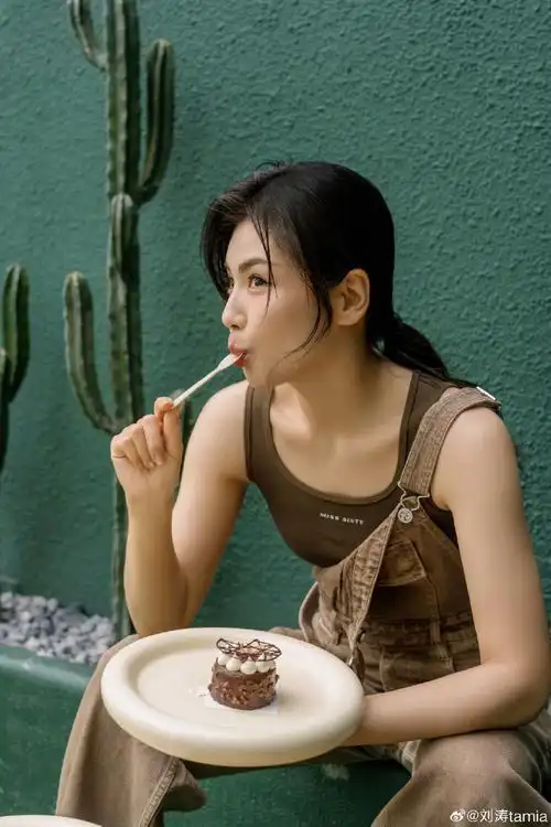 刘涛生日连发30张照片