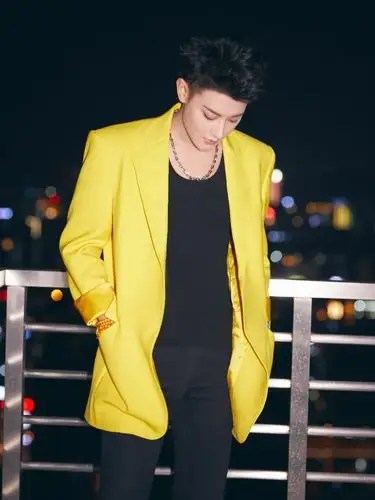 韬总@ykybtao-黄子韬 献唱《越界》和《失眠》,气场持续加码