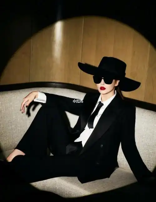 女人耍帅_穿搭_西装_西服穿搭_摄影_写真