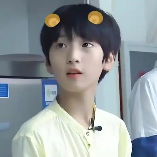 小时候的严浩翔好可爱啊ω