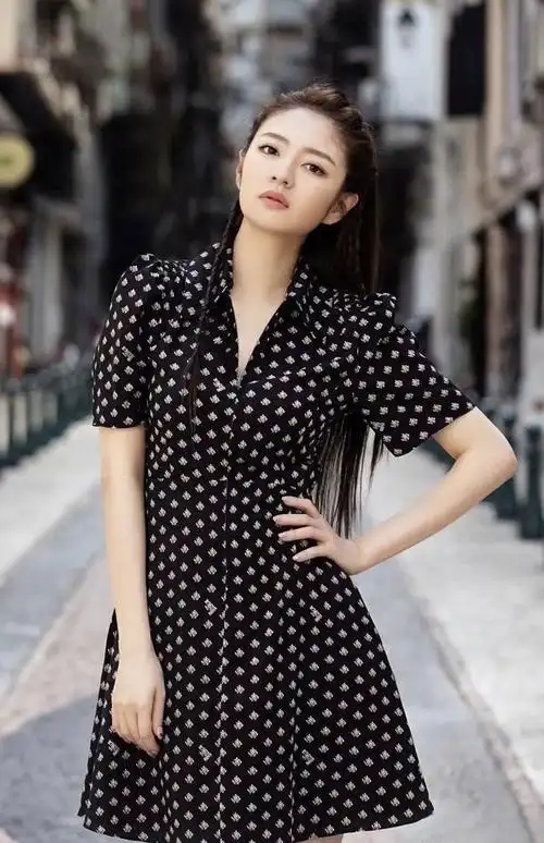 安以轩的惊艳美照,楚楚动人!