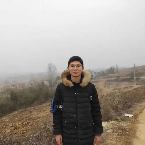 小伍在乡村头像