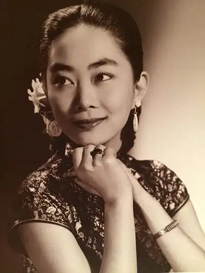 93岁华裔演员卢燕:信念是人生最重要基石