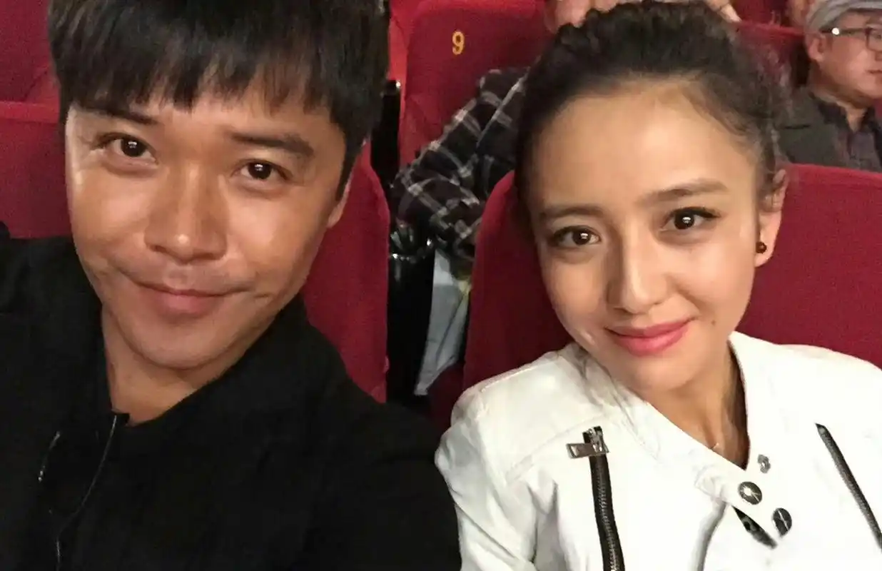 陈思诚零点发微博为佟丽娅送上生日祝福