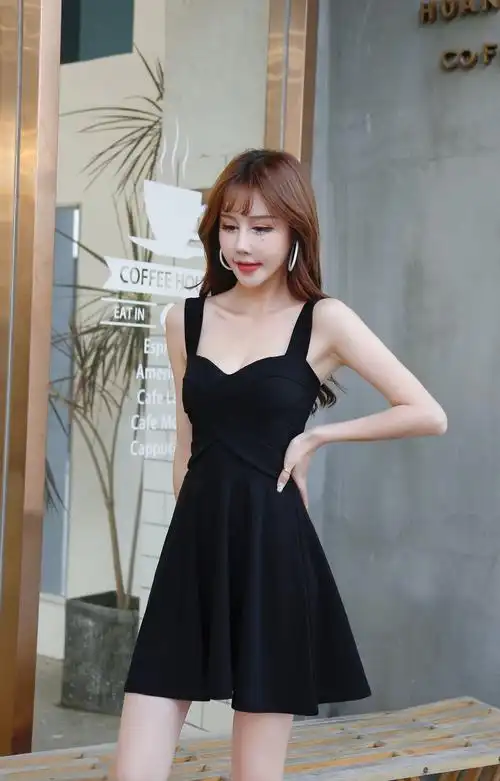 299335女装夜店性感抹胸式低胸收腰a字伞摆裙打底短裙吊带连衣裙