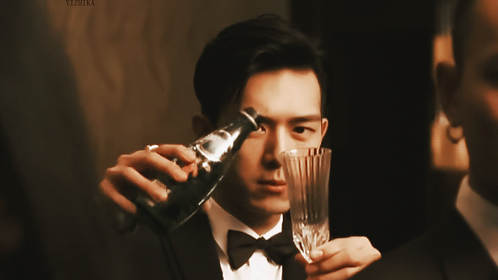 no.9 王一博(买醉的?