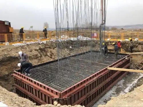 牡佳客专一标段首个承台浇筑完成