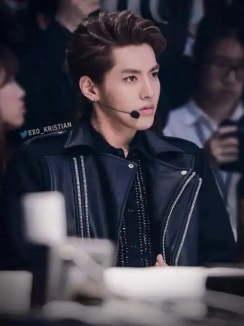 吴亦凡年轻时的长相为何如此完美