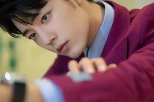 经纪人王力威退出肖战前工作室,已申请的多枚"肖战"商标均转让