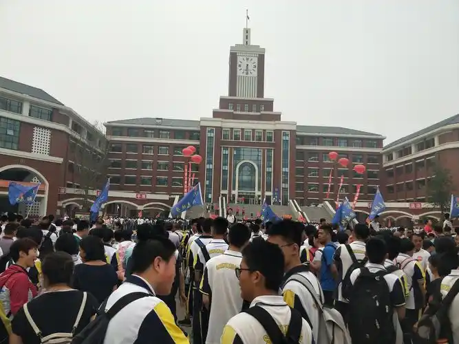 共筑青春梦 责任励志行---石家庄第十五中学