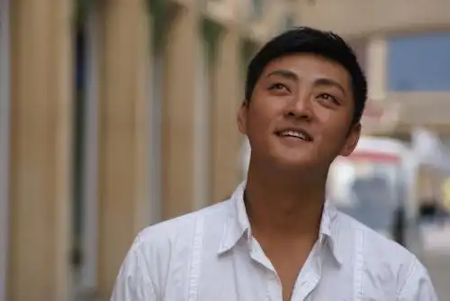 下载lofter我的照片书  | 这笑得,估计是看到月亮了.