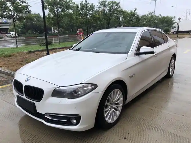 临沂2016年10月宝马宝马5系2017款525li豪华设计套装白色手自一体