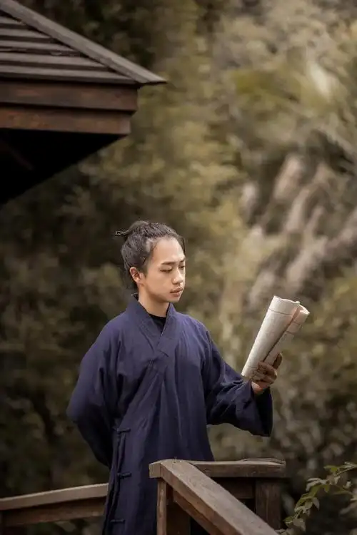 假和尚假道士鉴别:假装修行的人有什么特征?