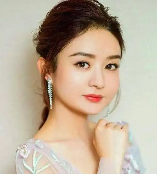 当女星都变成了大饼脸,赵丽颖,热巴呆萌,郑爽比之前更