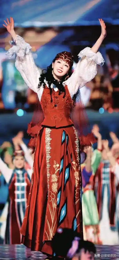 百花迎春-迪丽热巴_舞蹈_舞台_明星